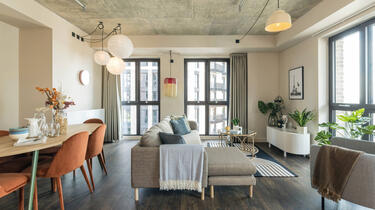_21_06_02_QL_RobinsonApt811_003 1 (2) (1).jpg