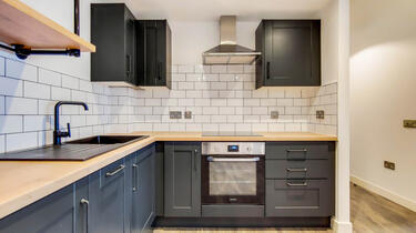 a1a4L000000HWthQAG.jpg