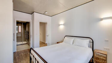 a1a8e000005YcLlAAK.jpg