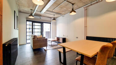 a1aN1000002tnyDIAQ.jpg