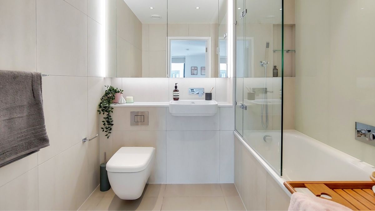 Alto Bathroom