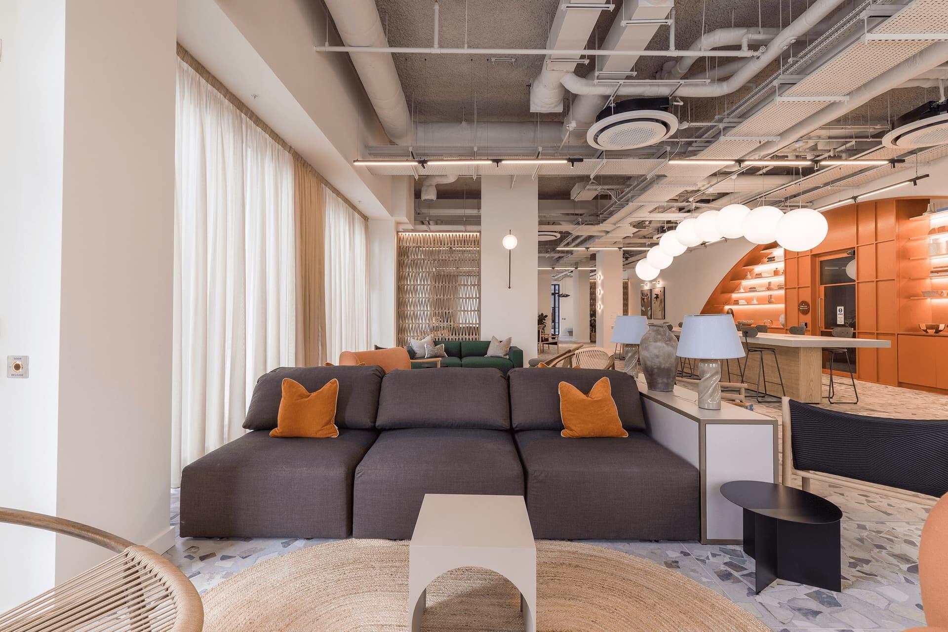 Solar Halo lounge