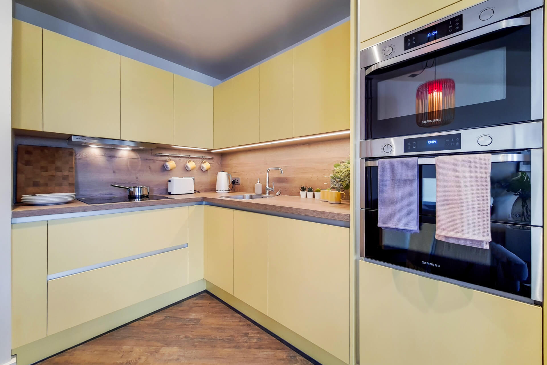 1028 The Robinson South