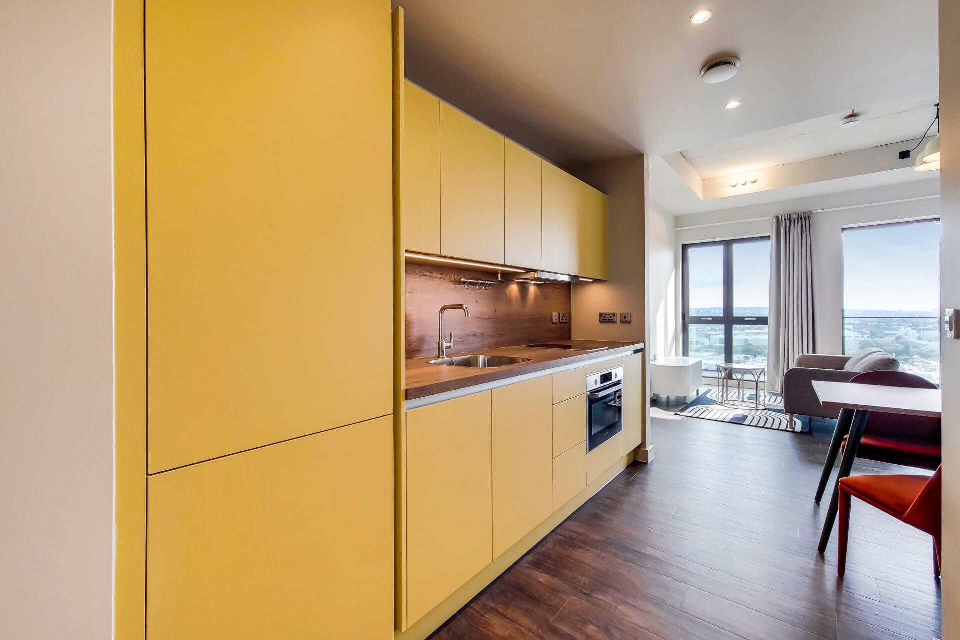 1005 The Robinson West