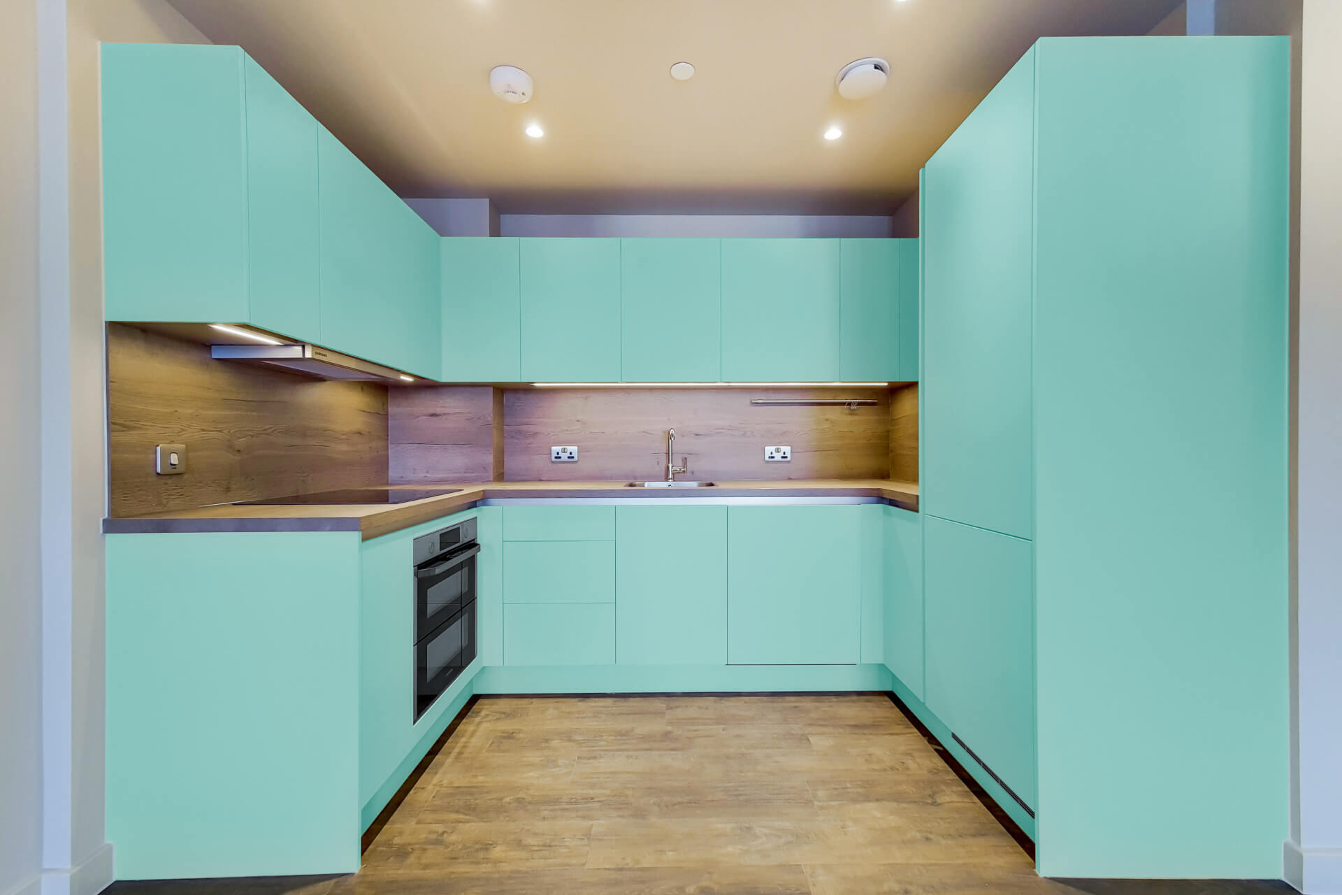 609 The Robinson West