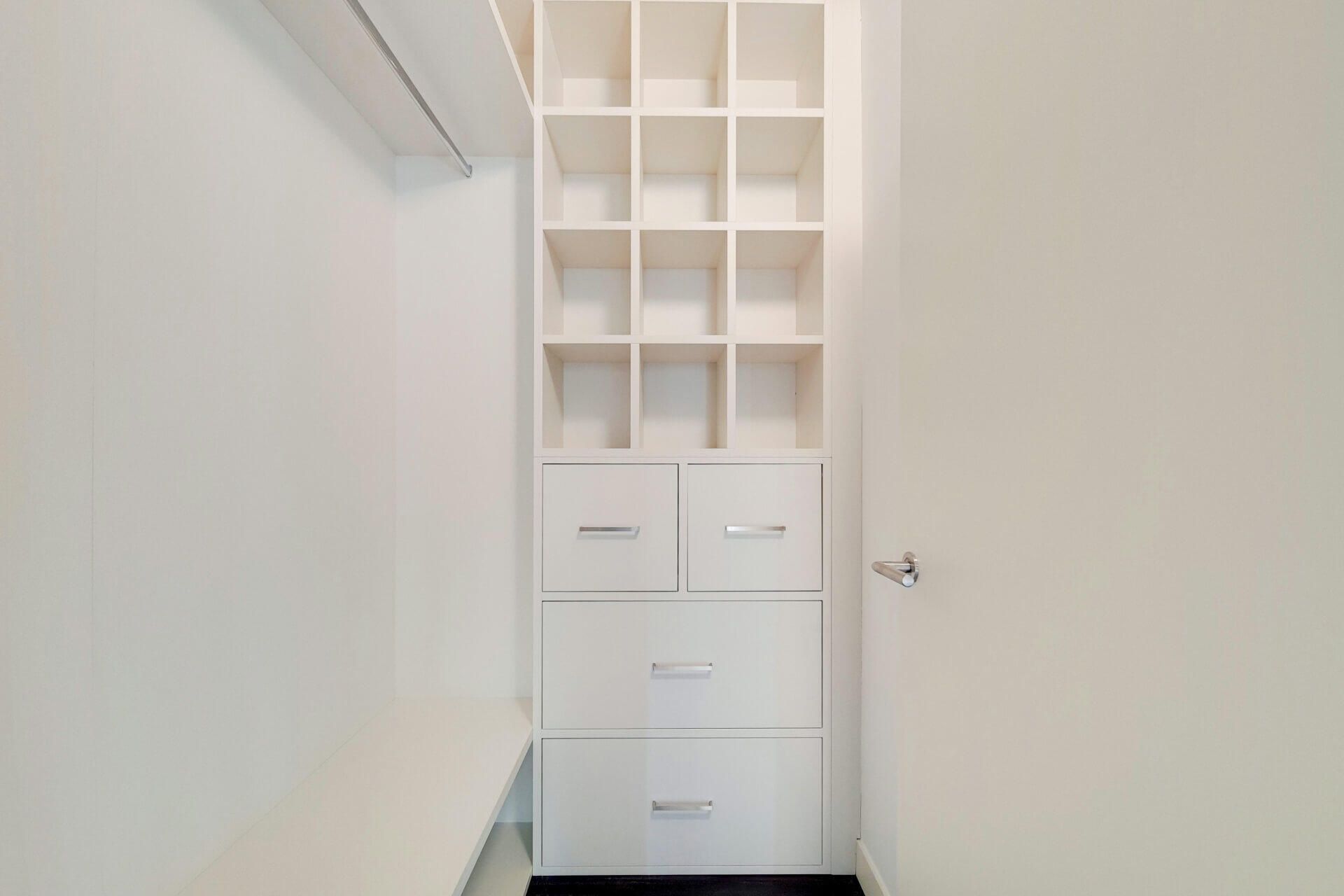 unit image