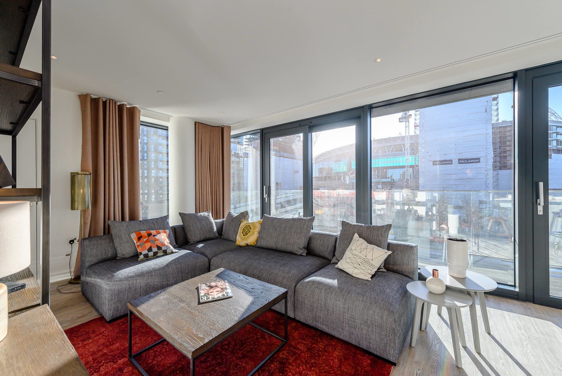 302 Landsby East