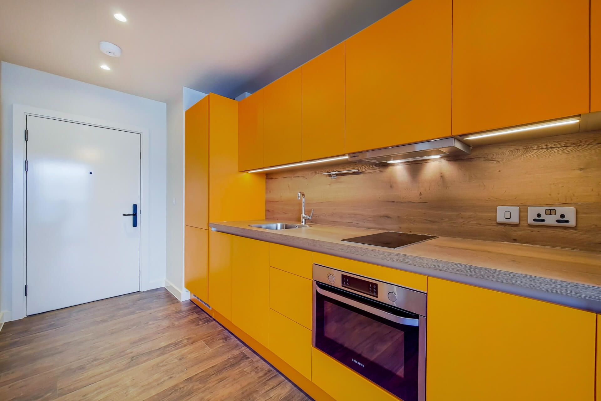 1402 The Robinson West