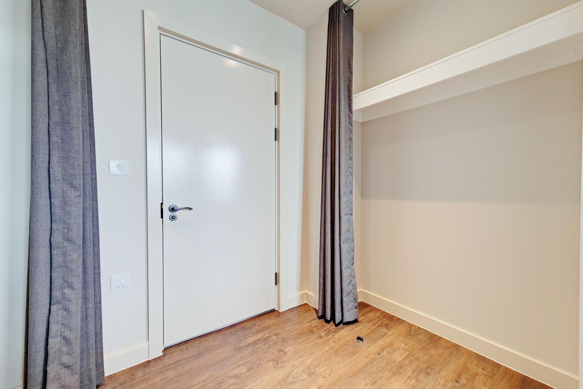 unit image