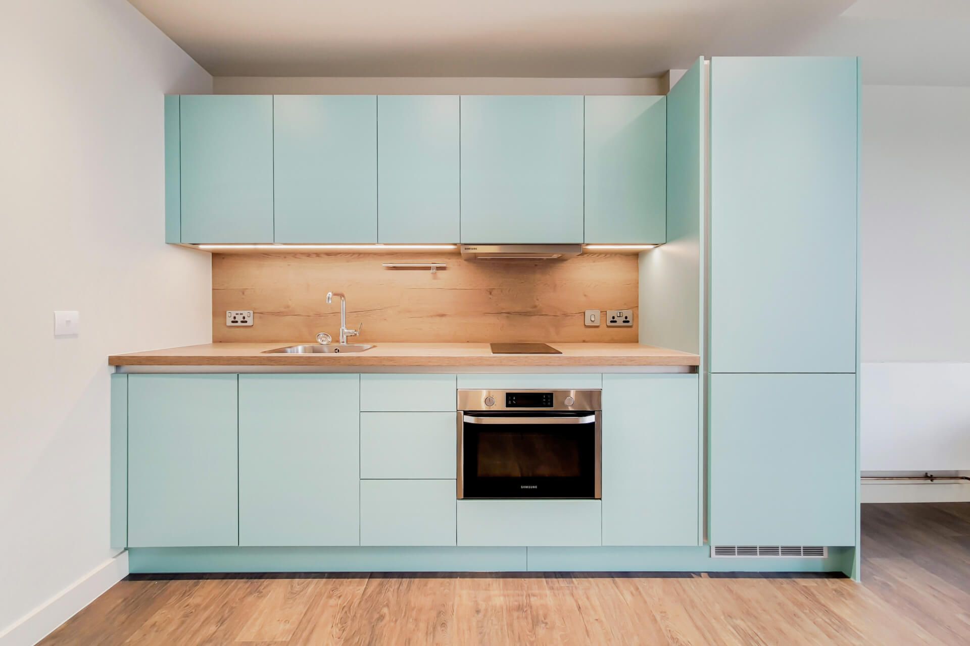 1226 The Robinson South