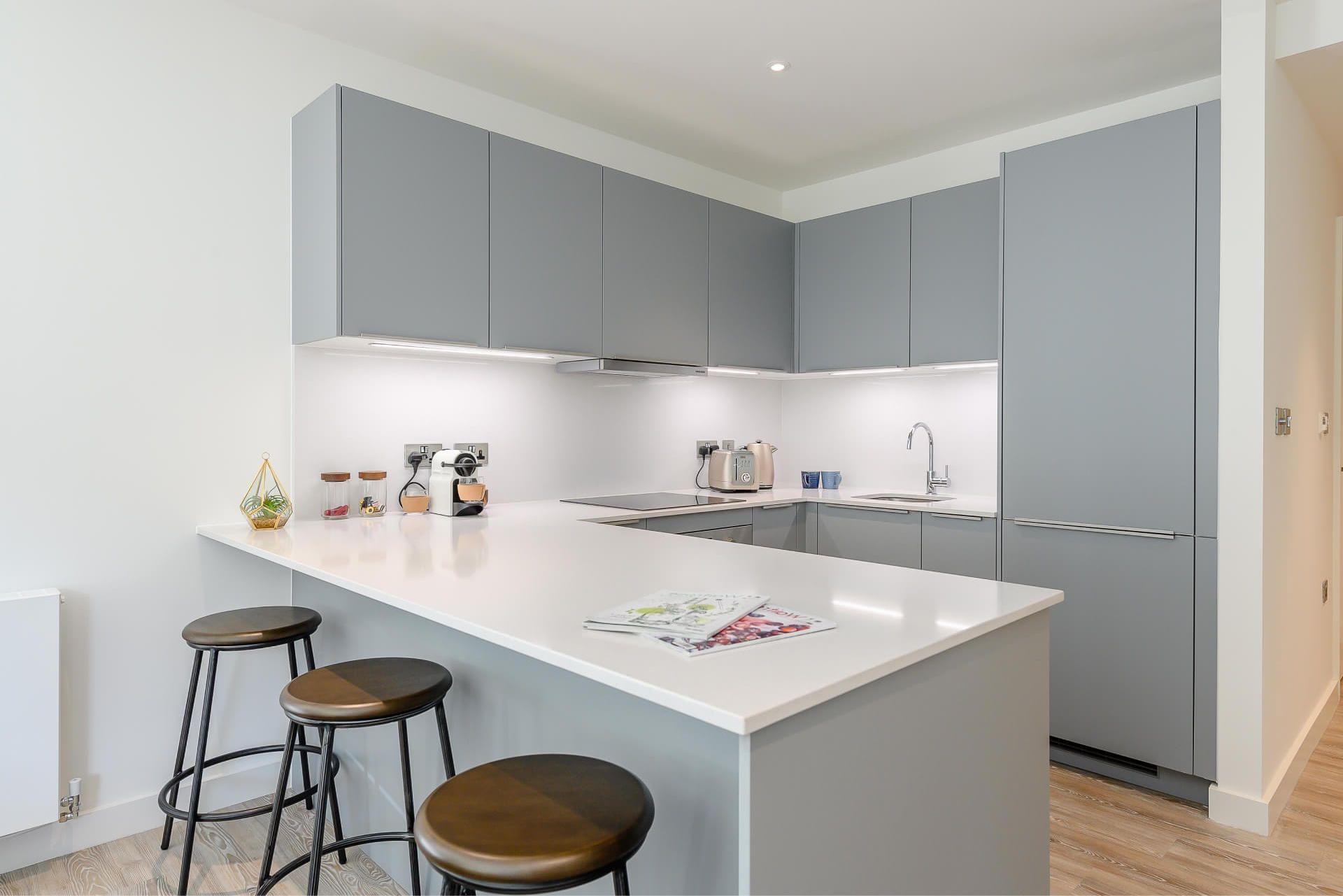 505 Landsby East