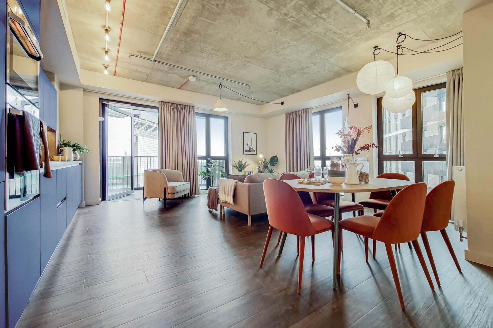 710 The Robinson West