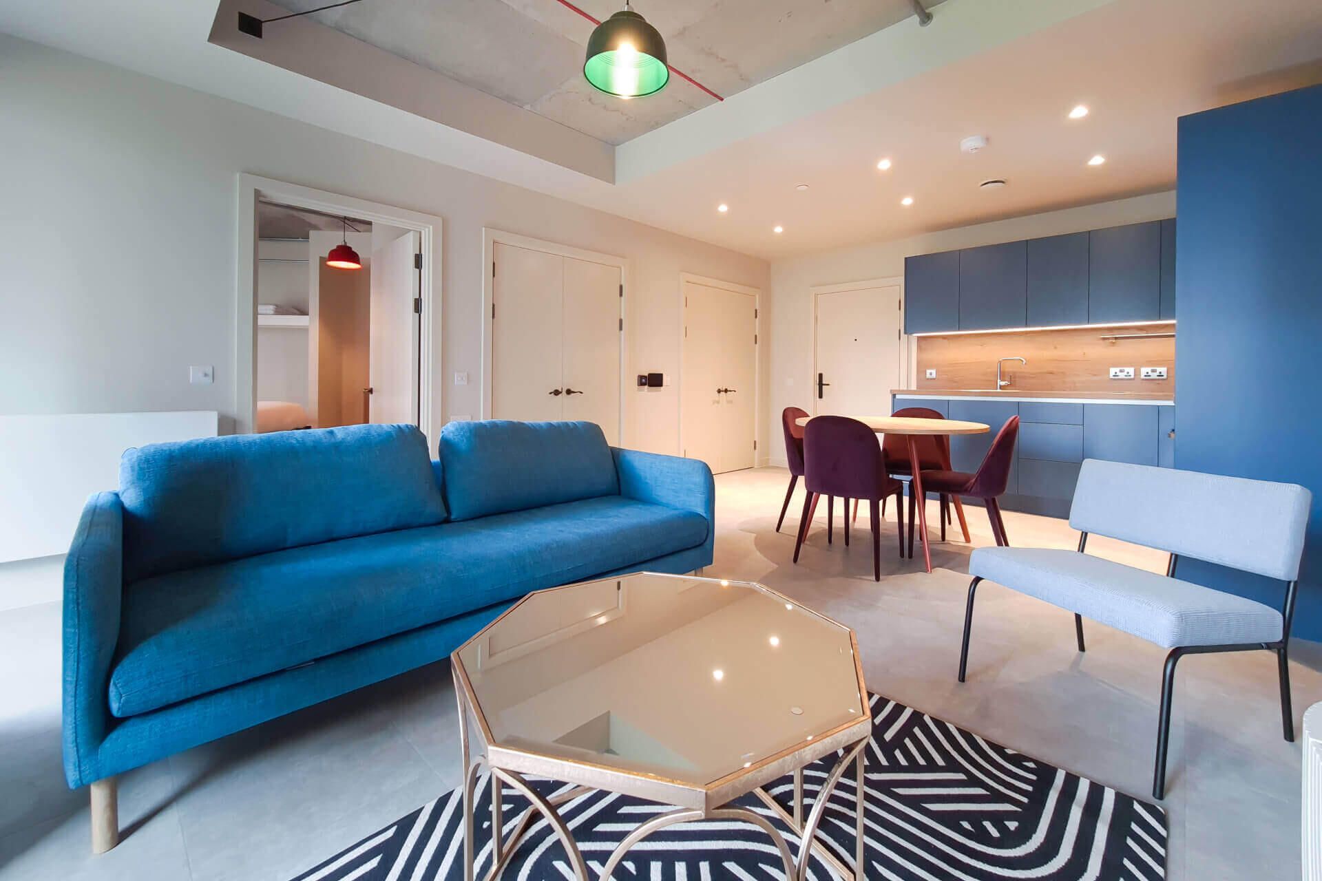 744 The Robinson East