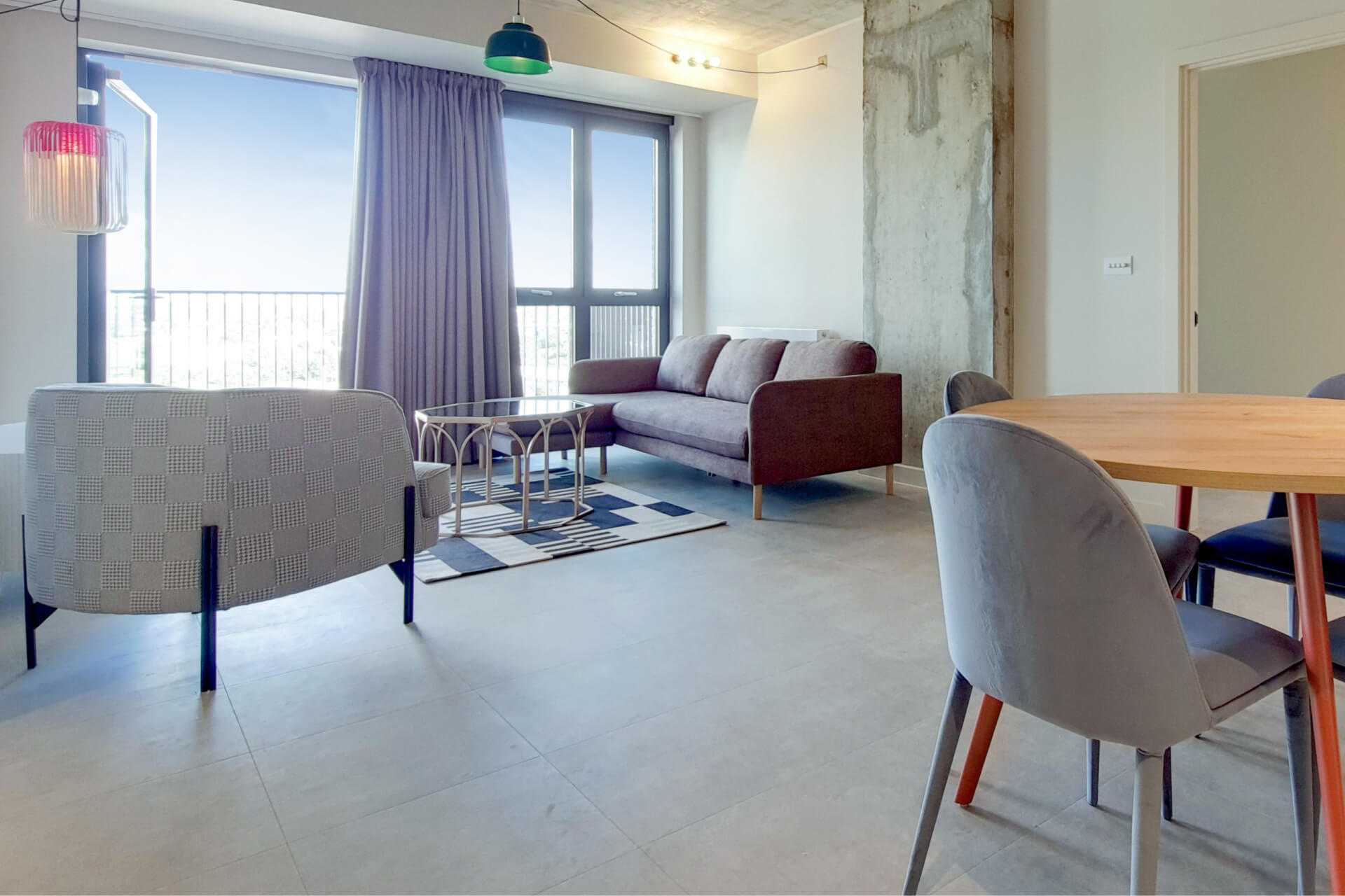 951 The Robinson East