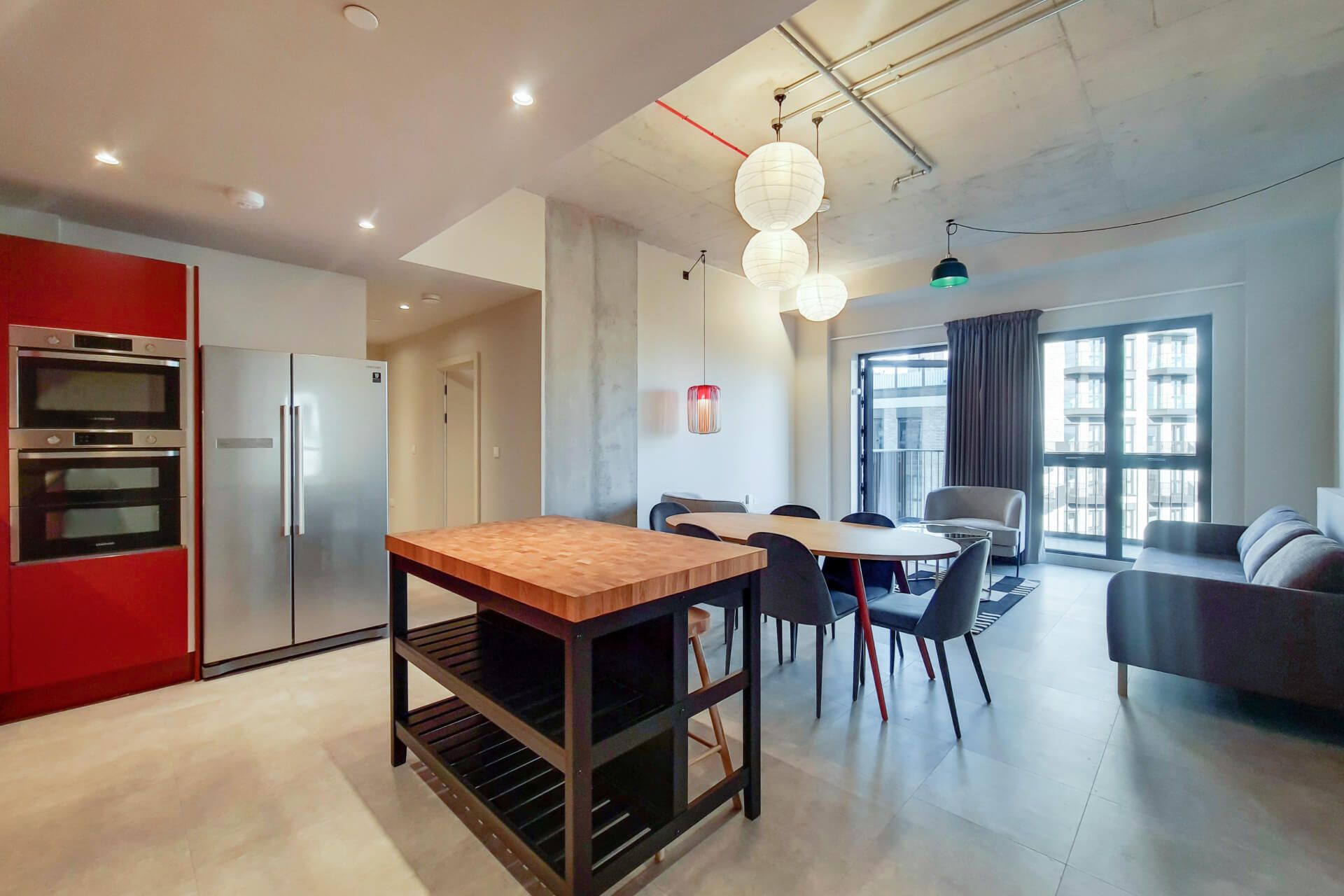 1129 The Robinson South