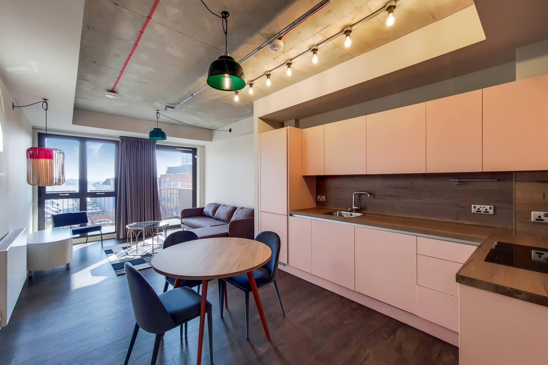 1522 The Robinson South