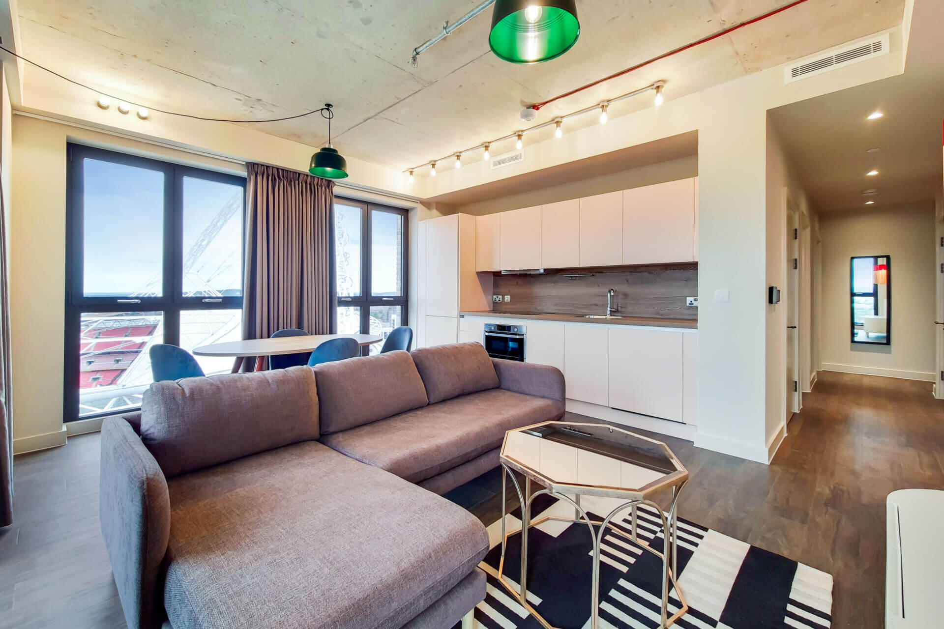 2125 The Robinson South