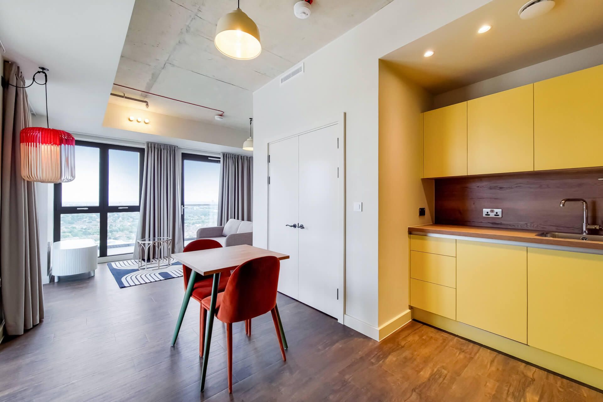 1033 The Robinson South