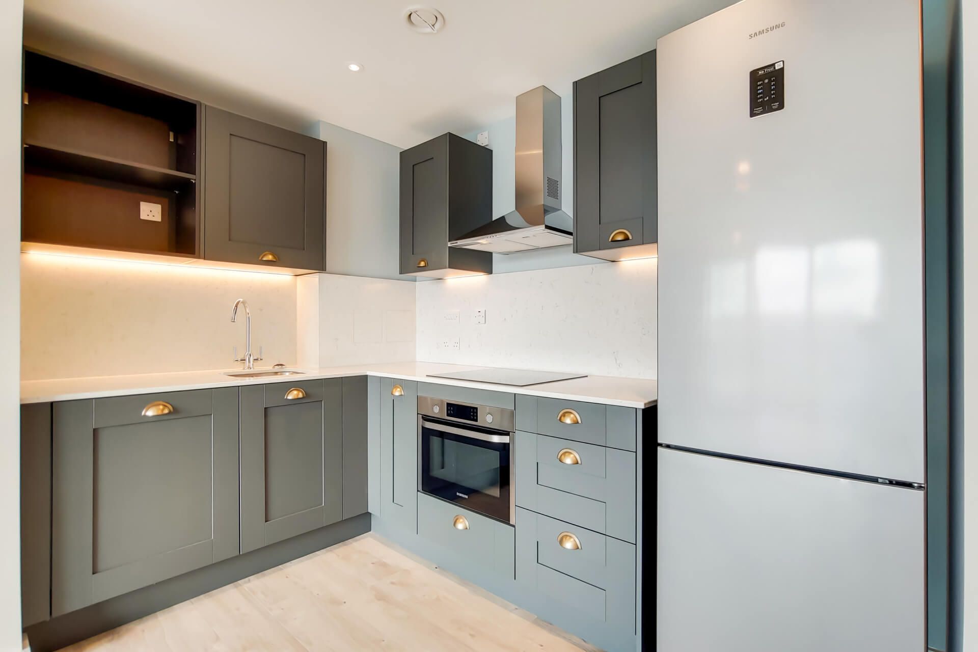 1612 Thomson