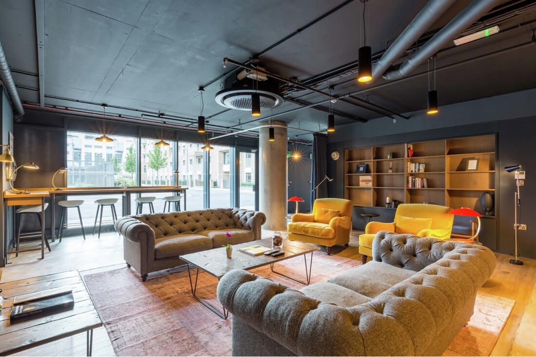 Social lounge