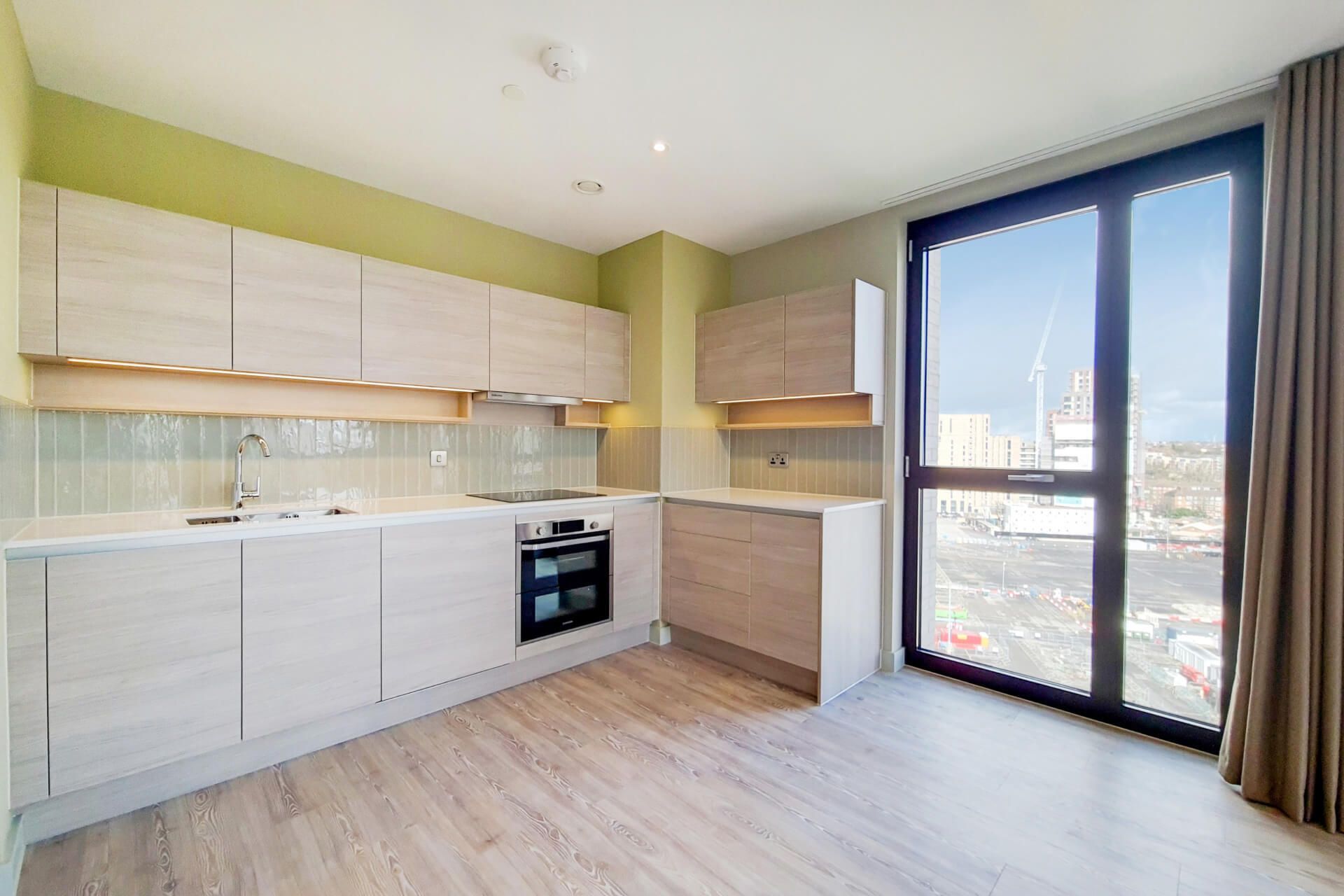 926 Madison East