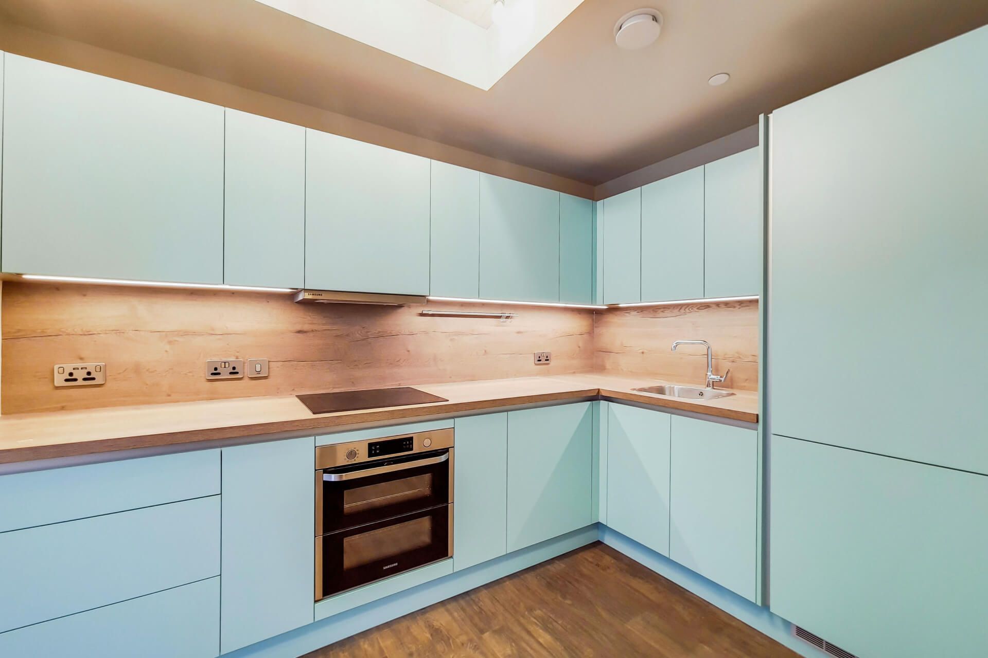 1206 The Robinson West