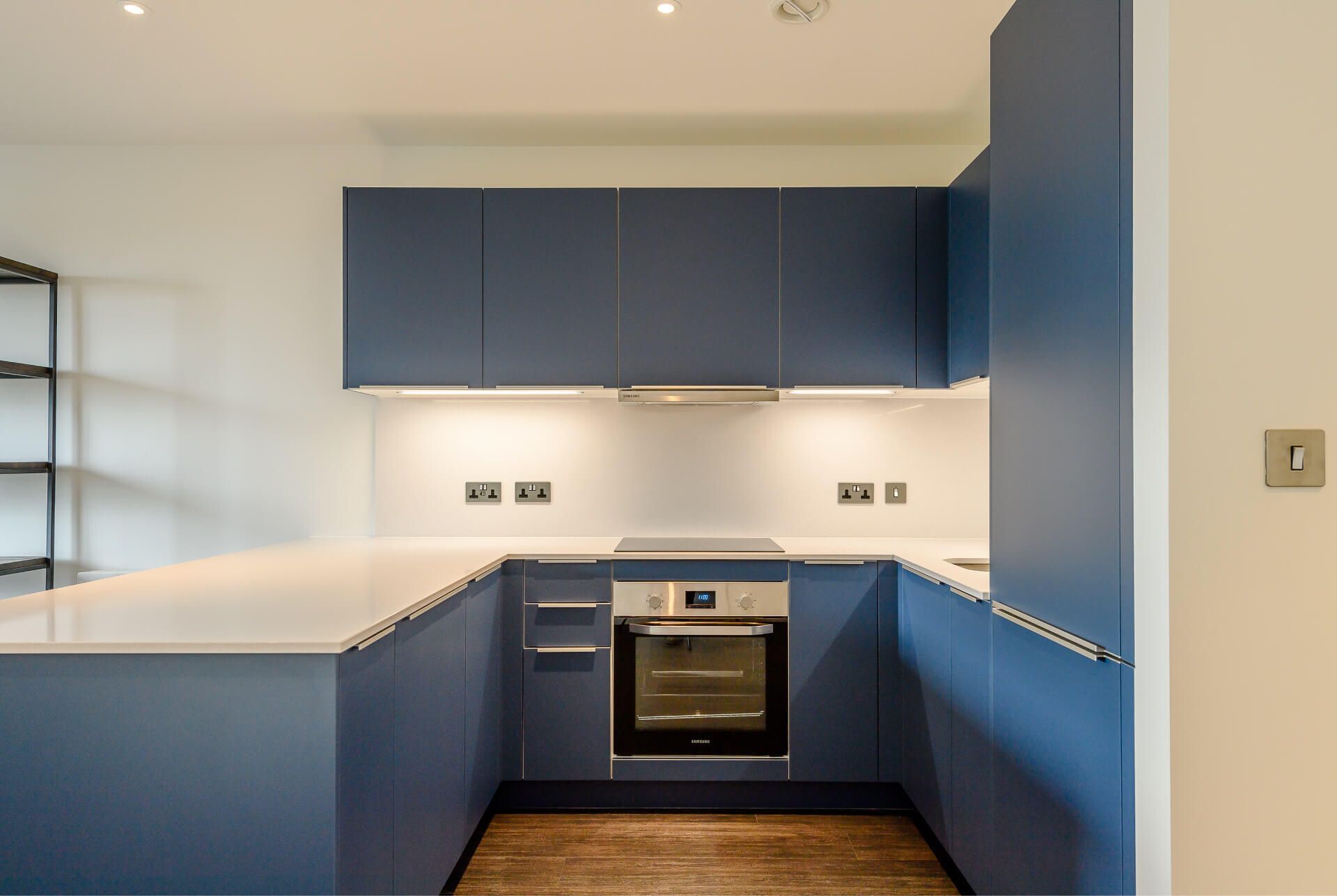 201 Landsby East