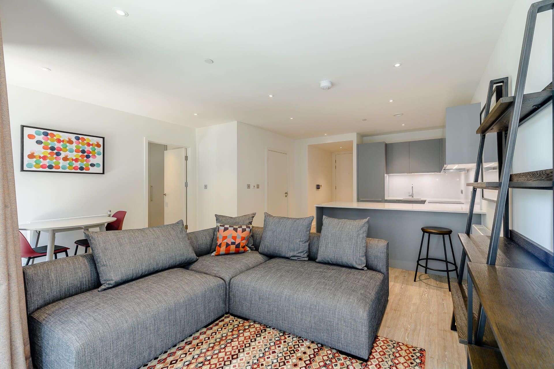 309 Landsby West