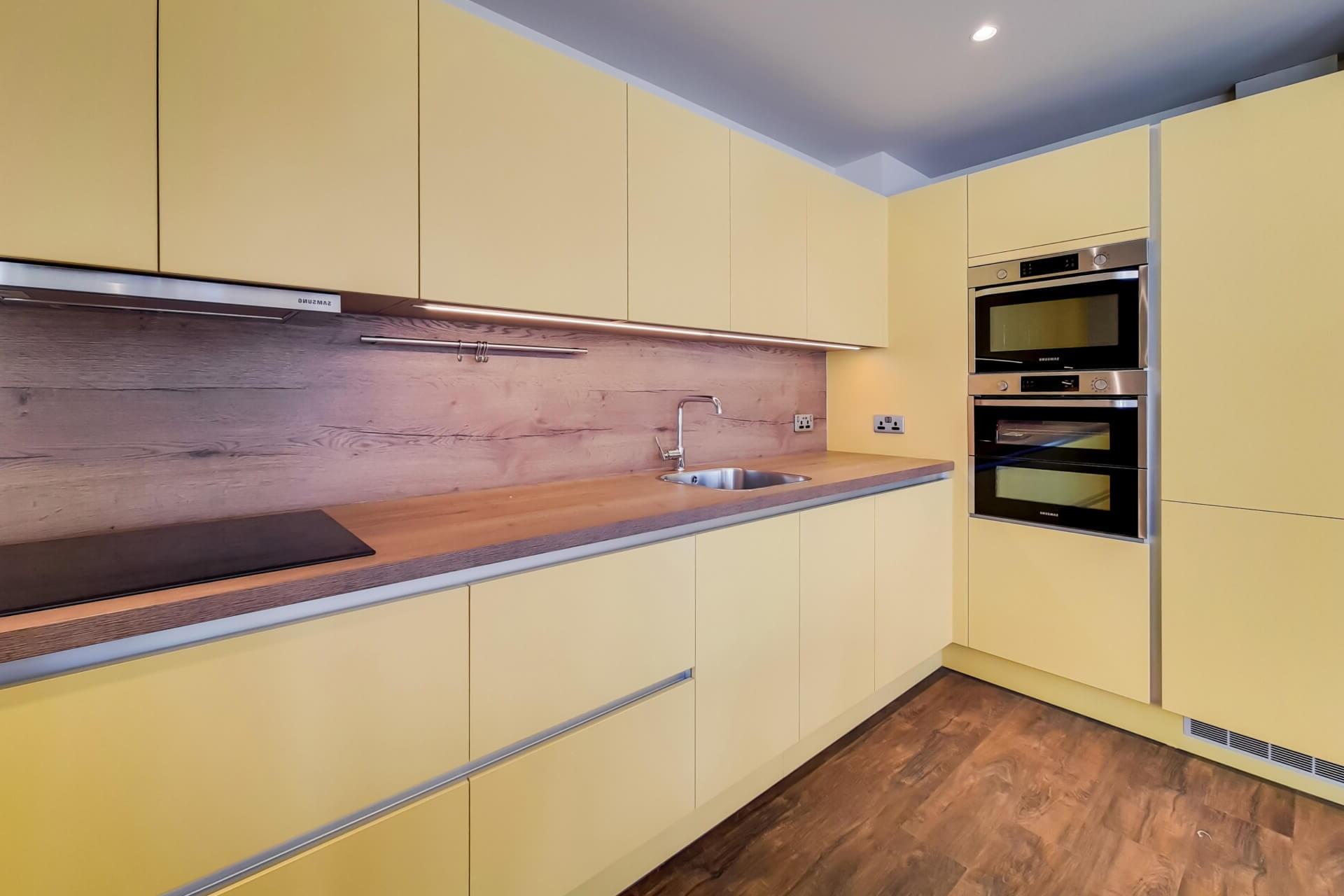 431 The Robinson South