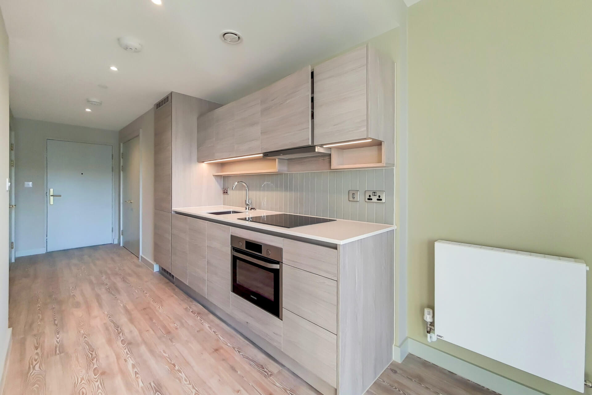 905 Madison West