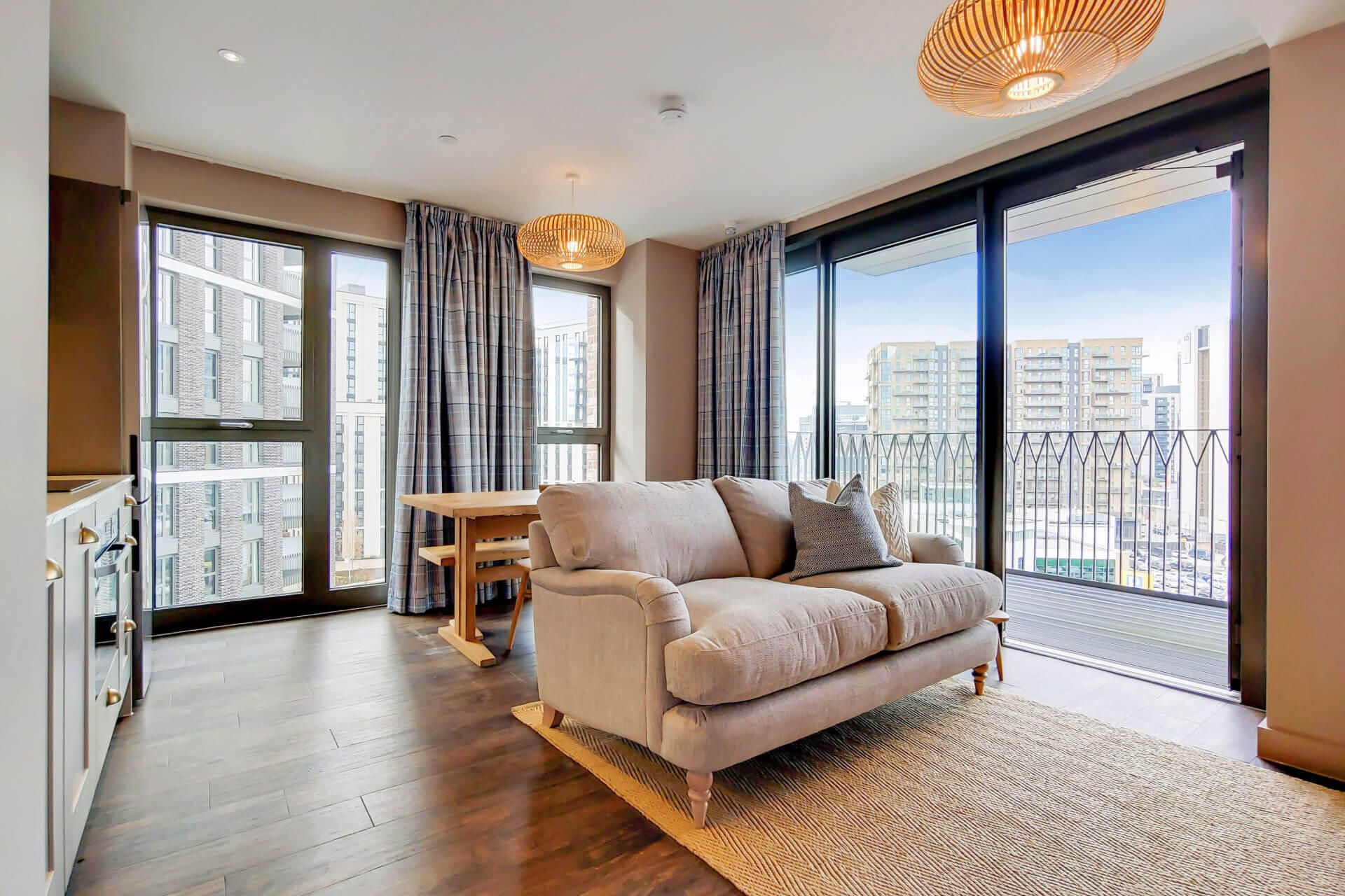 502 Thomson