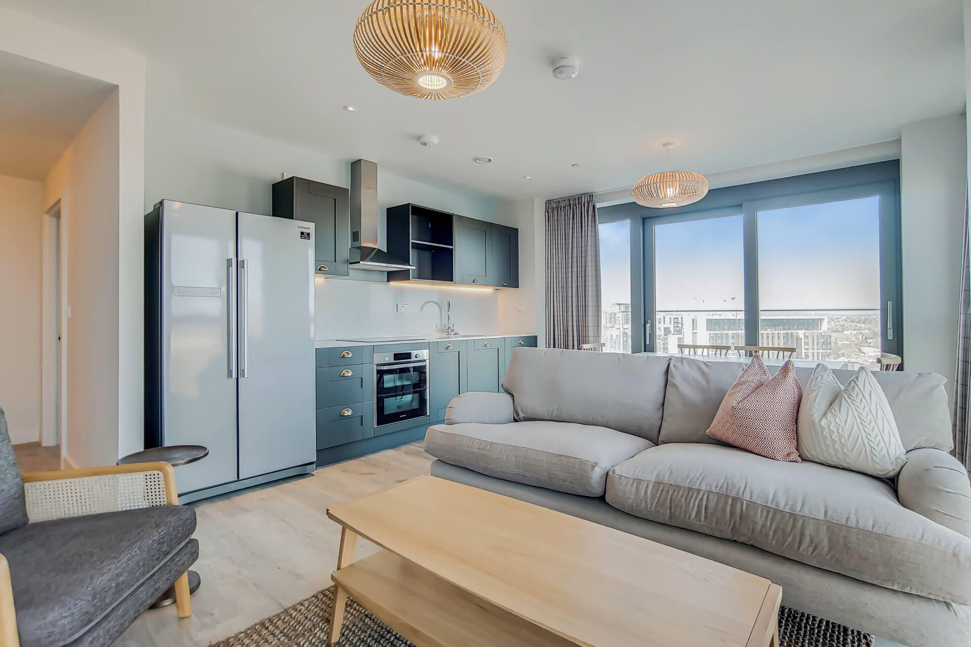 1604 Thomson