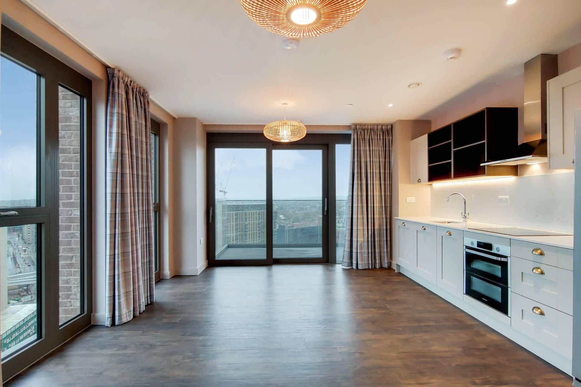1702 Thomson