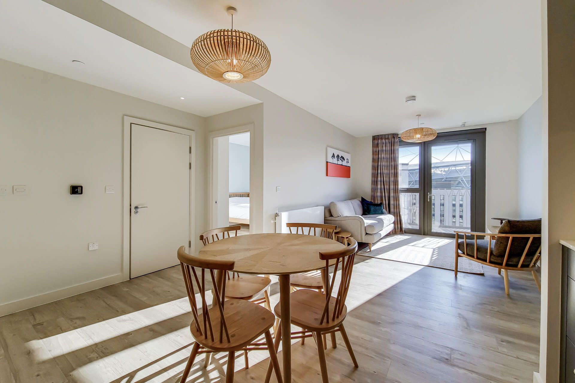 1327 Heward