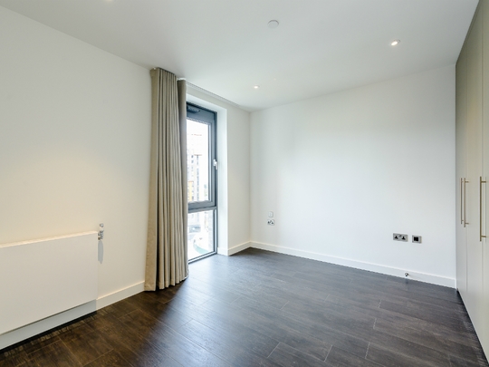 615 Landsby West image #4
