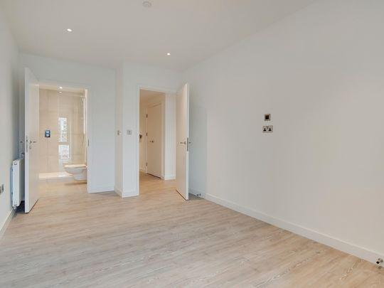 103 Landsby West image #4