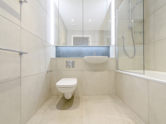 908 Landsby West image #6