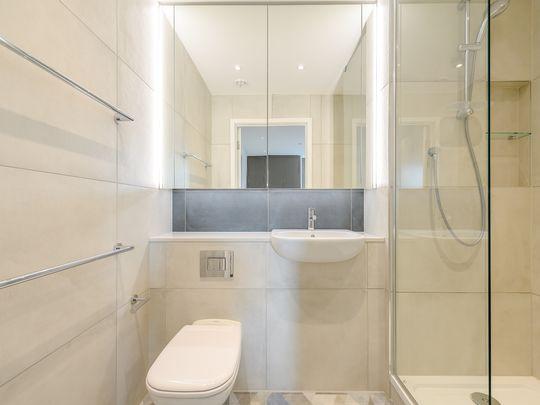 1108 Landsby West image #8