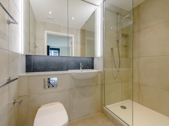 612 Landsby West