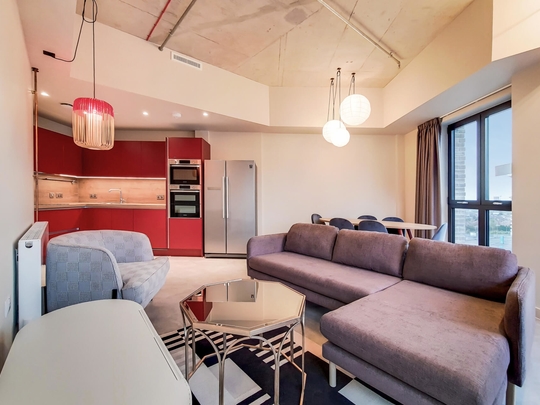 1128 The Robinson South