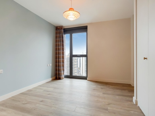 1304 Thomson