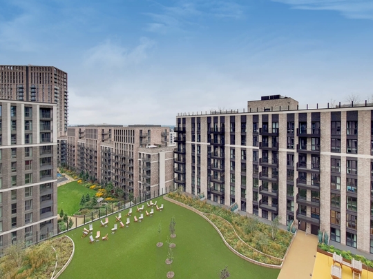 1109 The Robinson West