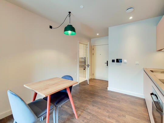 926 The Robinson South