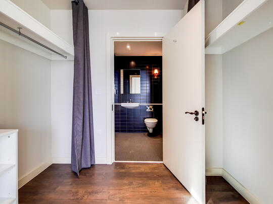 1508 The Robinson West - 1 of 1