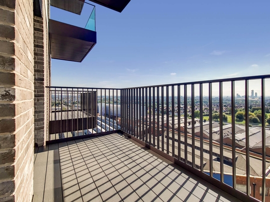 424 The Robinson South