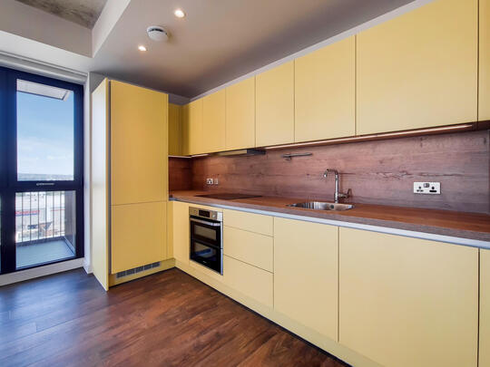 1050 The Robinson East