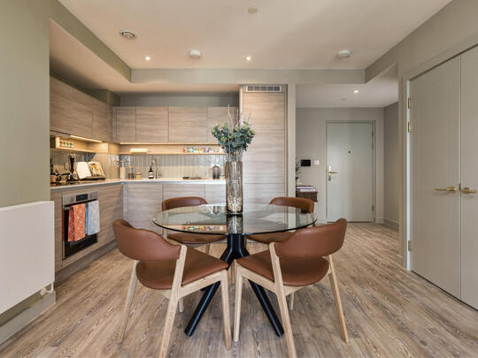 313 Madison West image #2