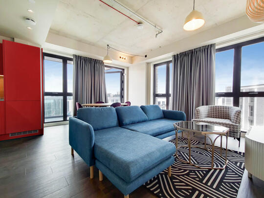 549 The Robinson East
