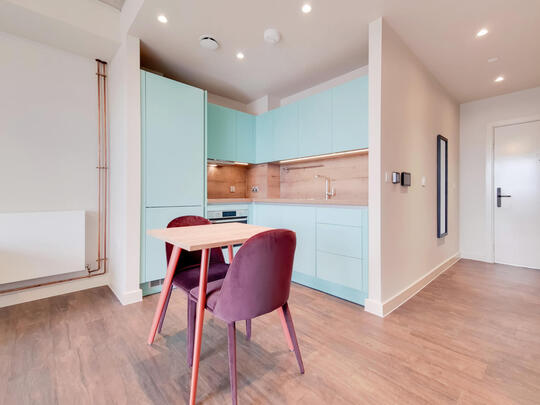 633 The Robinson South