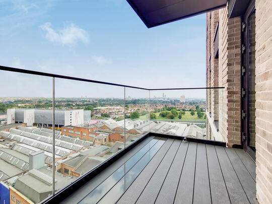 633 The Robinson South